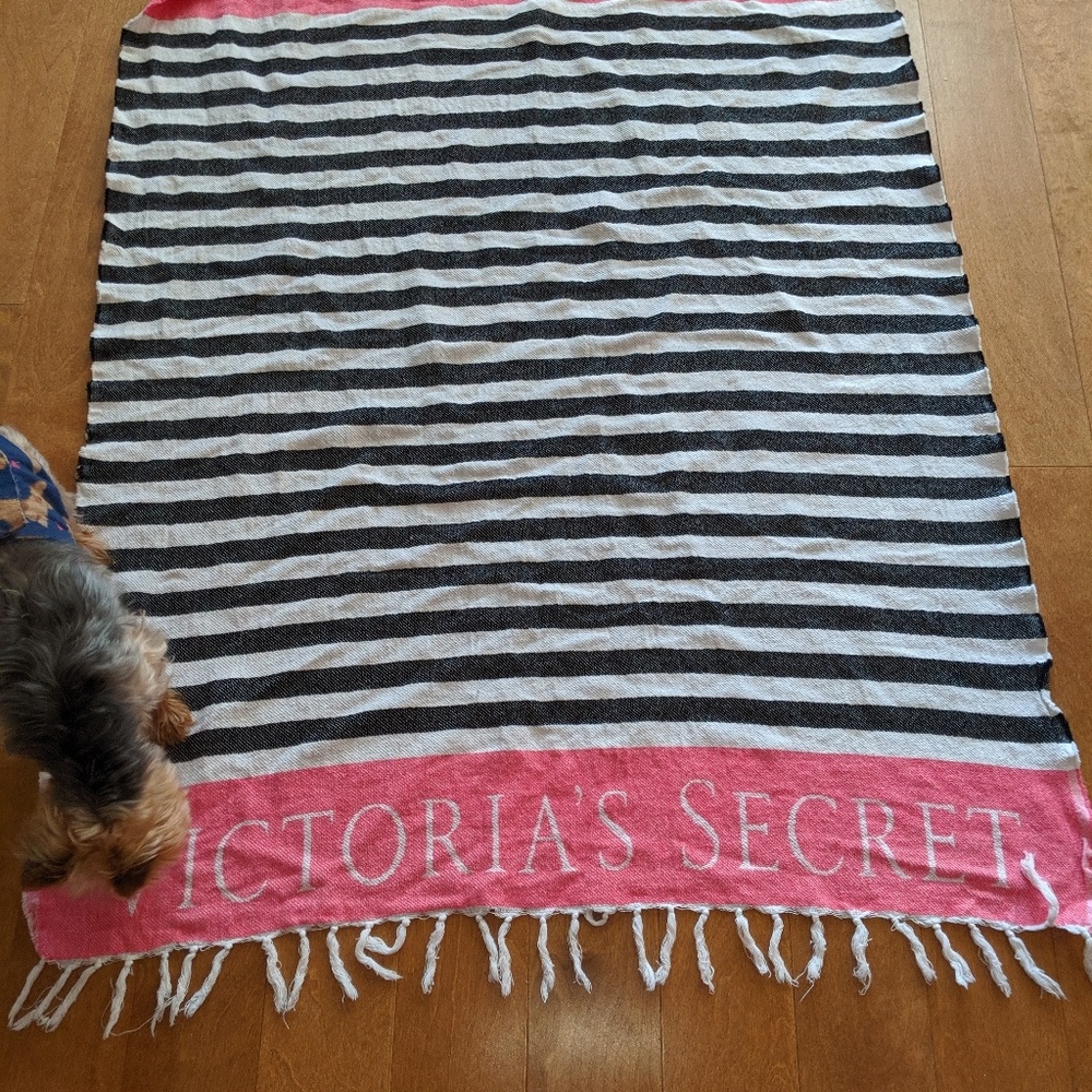 COPY - Victoria's secret blanket, throw